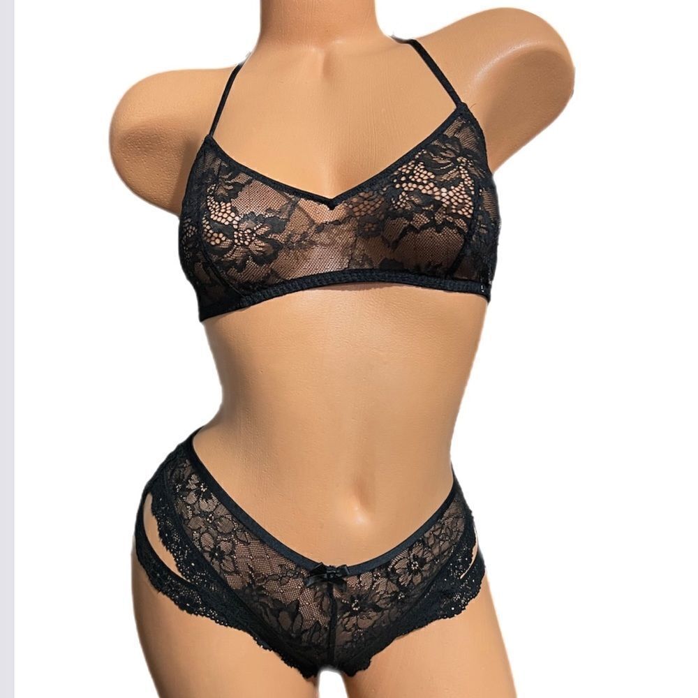 Victoria’s Secret Very Sexy Sheer Lace bralette & Cheekini panty set black M - Picture 3 of 6